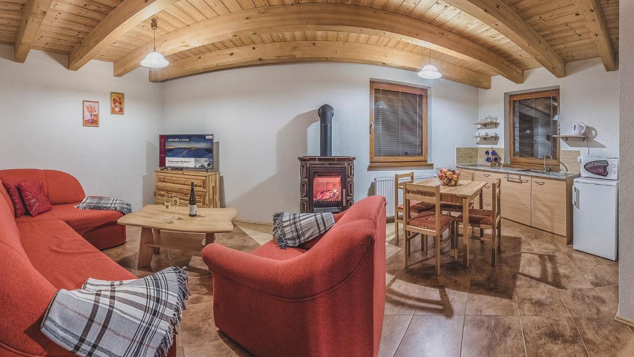 Apartmany A Studia Villa Flora Liptovská Sielnica المظهر الخارجي الصورة