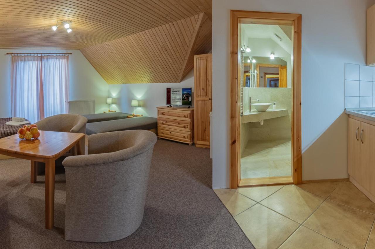Apartmany A Studia Villa Flora Liptovská Sielnica المظهر الخارجي الصورة