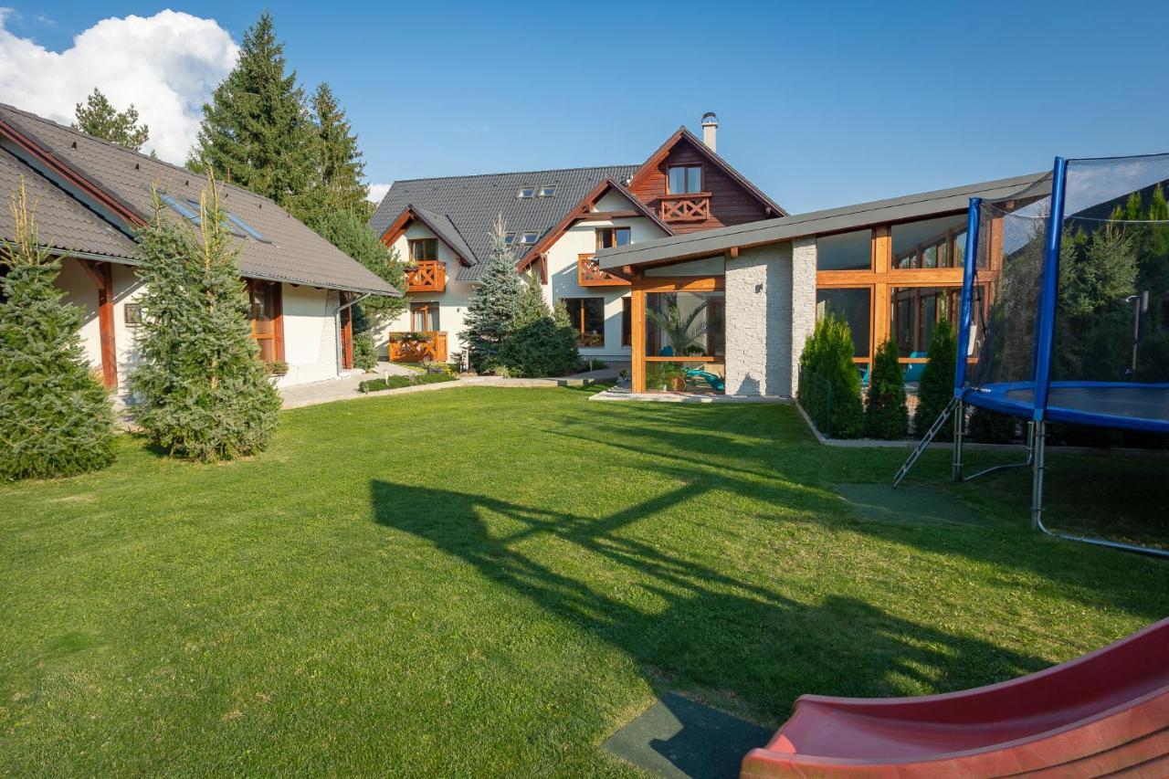 Apartmany A Studia Villa Flora Liptovská Sielnica المظهر الخارجي الصورة